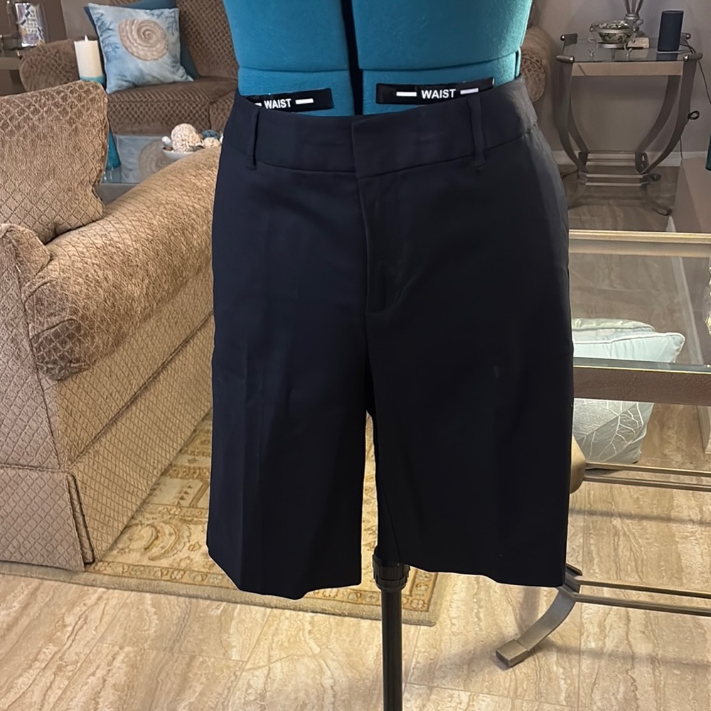 🔥. Closet Clear Out 🔥. Women's Black Shorts by Liz Claiborne